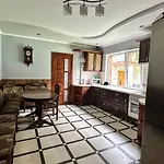Апартаменты за рікою