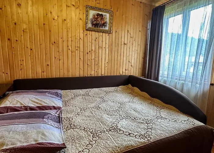 за рікою Татарів